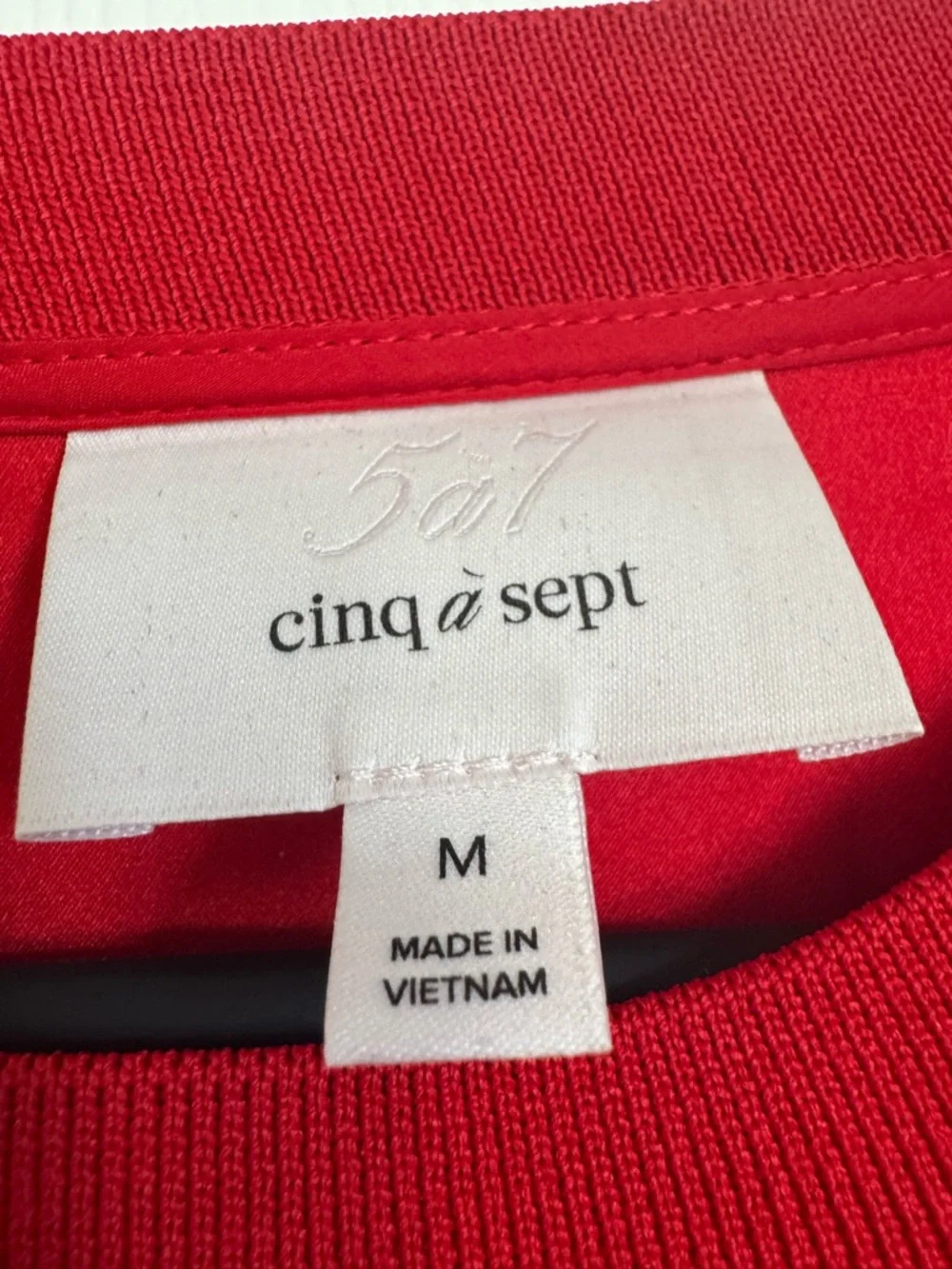 cinq à sept Bright Red Knit dress - Picture 3 of 3